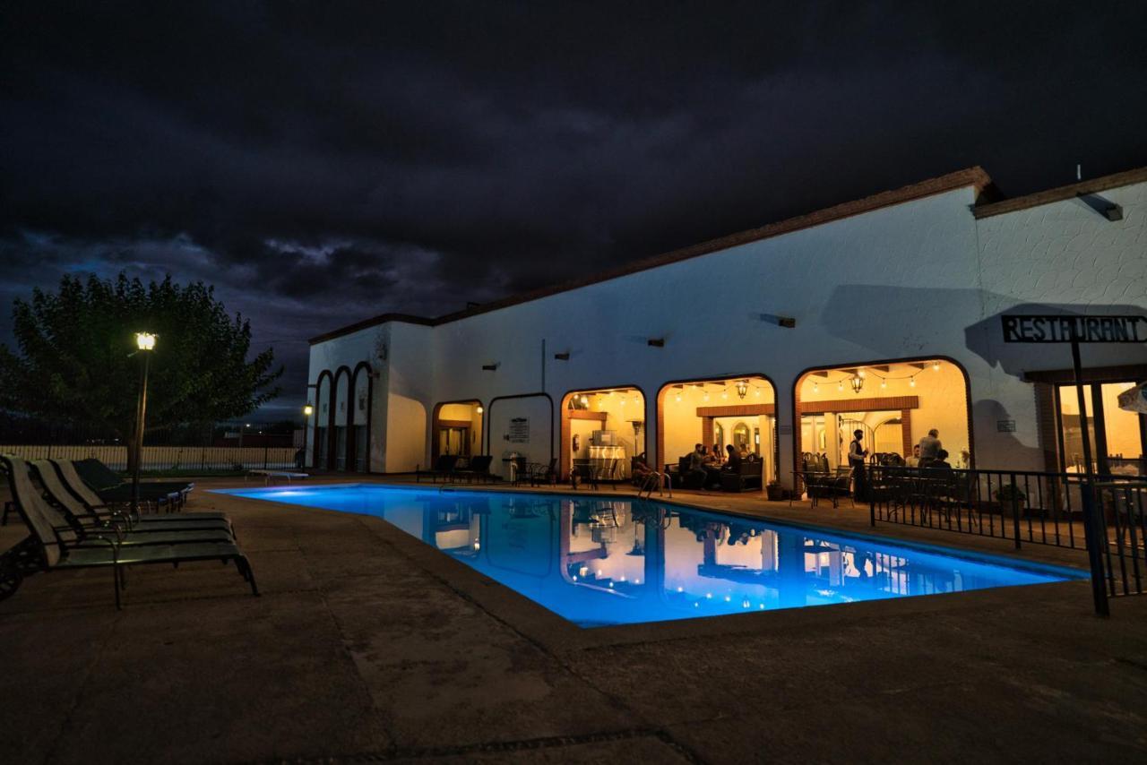 Hotel Hacienda Nuevo Casas Grandes Buitenkant foto